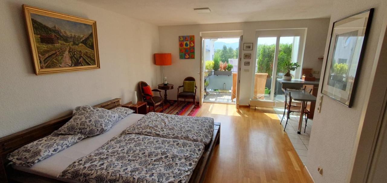 Schoene Ruhige Und Helle Wohnung In Bad Saeckingen エクステリア 写真